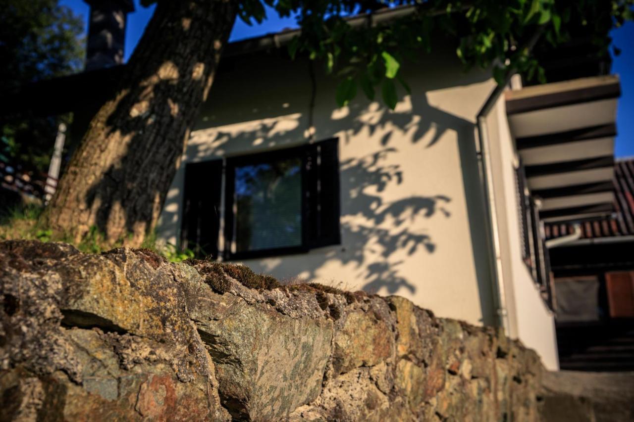 Kuca Za Odmor, Ferienhaus, Holiday Home Rugas Orahovica Exterior photo